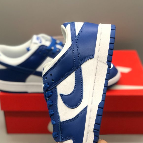 Nike Dunk Low SP x Kentucky Sneakers - Picture 2 of 6